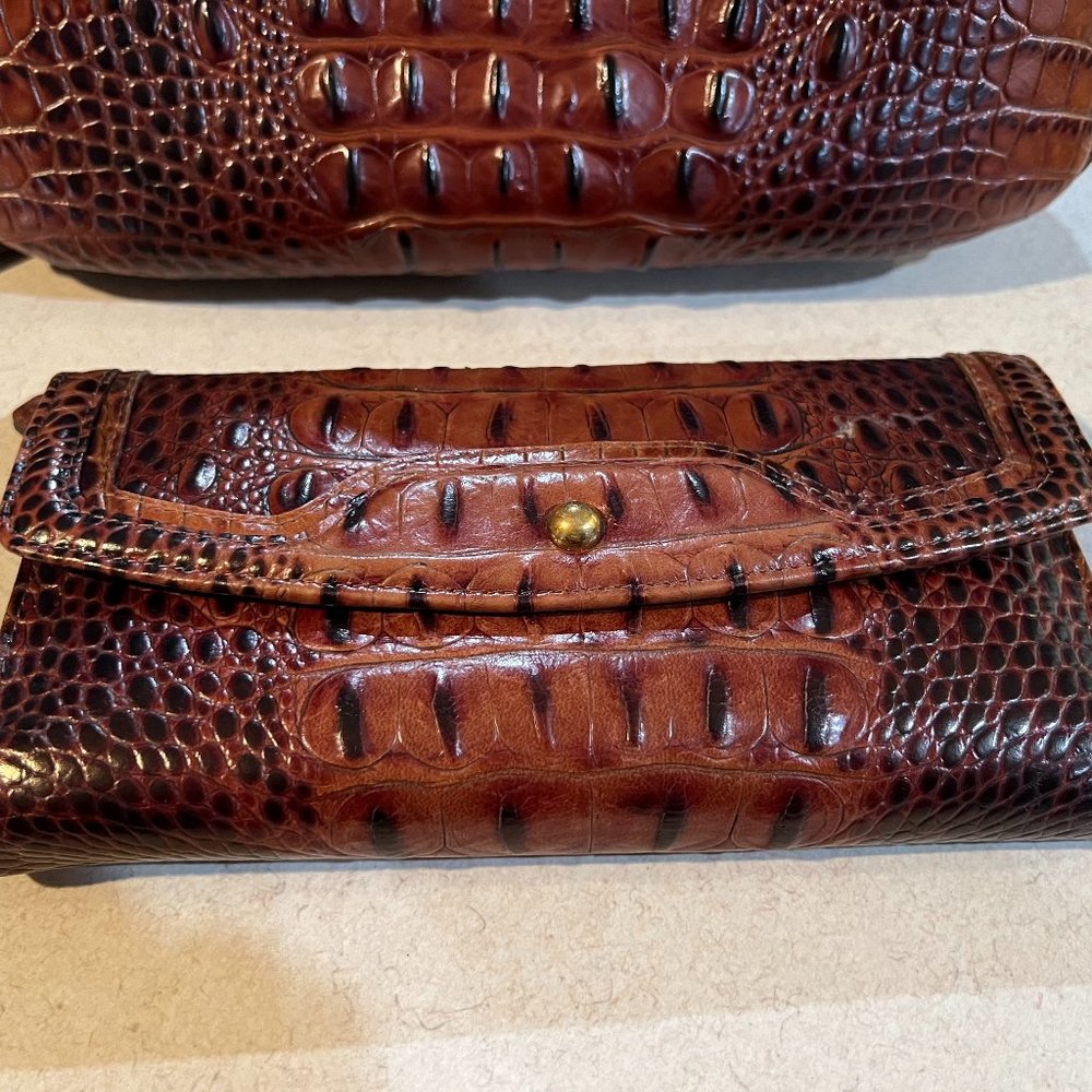 Never Used Vintage Brahmin Croc Embossed Leather Wallet in Pecan
